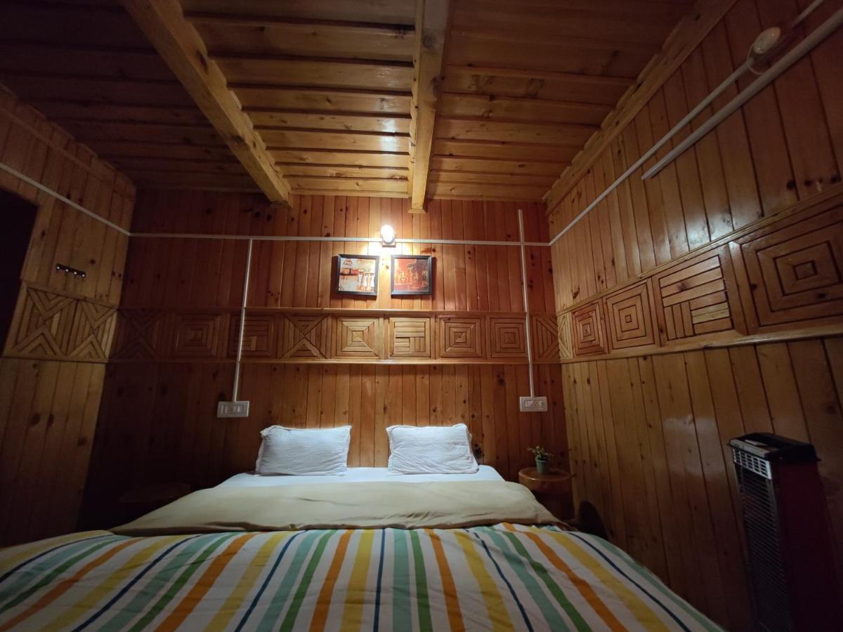 Freebird Nest Jibhi Hotel Esterno foto